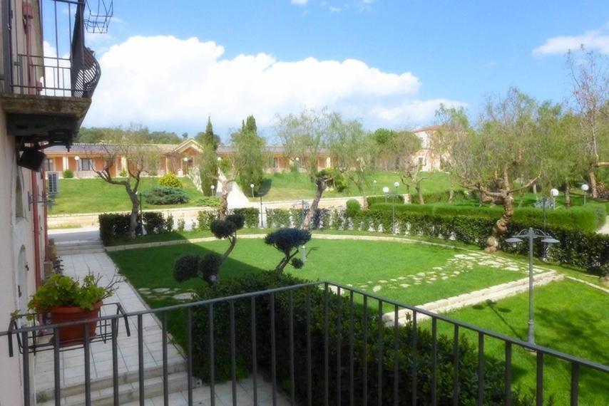 Отель Tenuta Santa Lucia Сан-Джованни-Ротондо Экстерьер фото